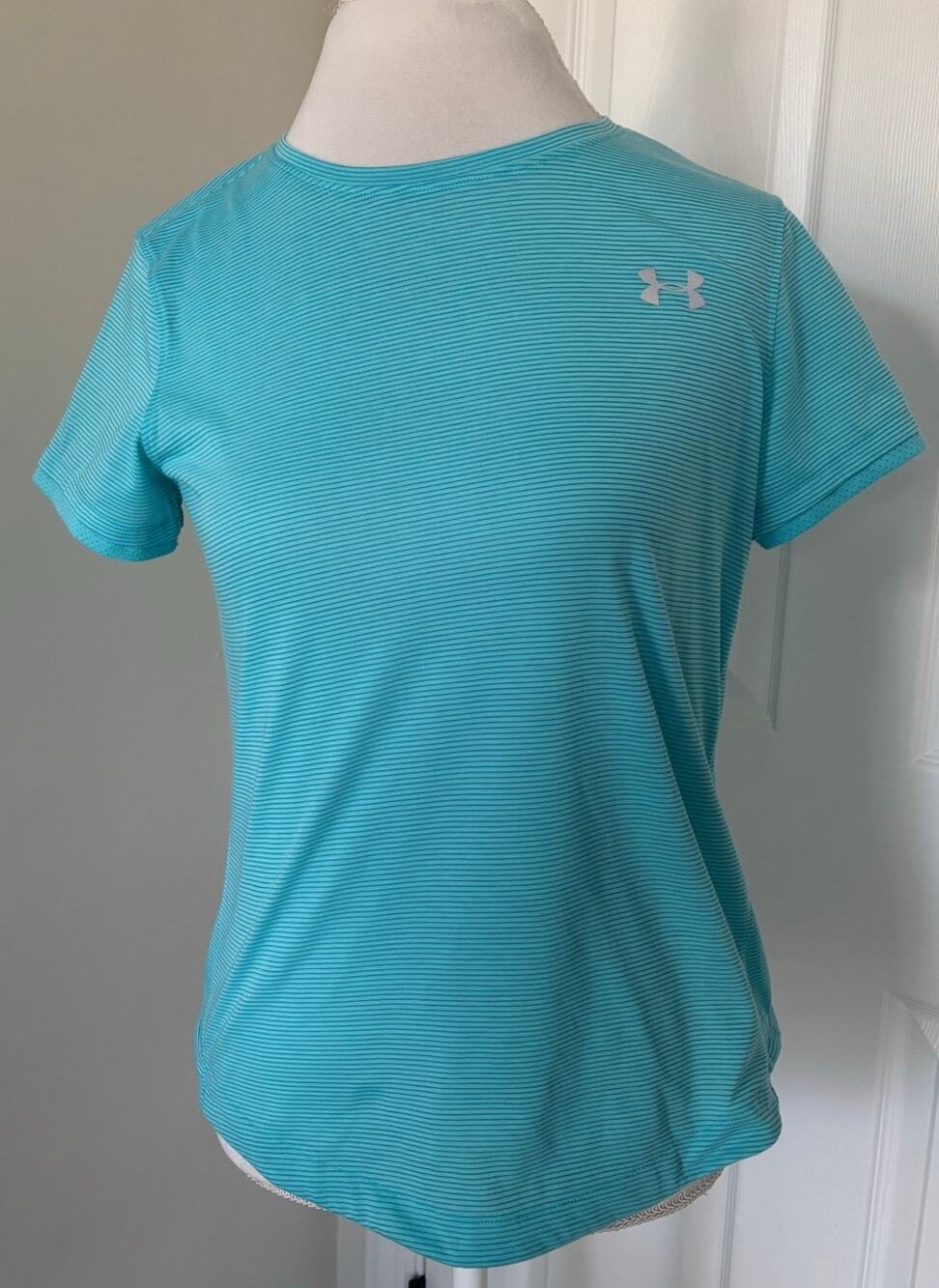 Under Armour Heat Gear Small Fitted Striped Teal Short Sleeve Shirt Cut Out